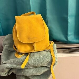 Portland Leather Goods. Bucket Backpack in Hello Yellow. NWT